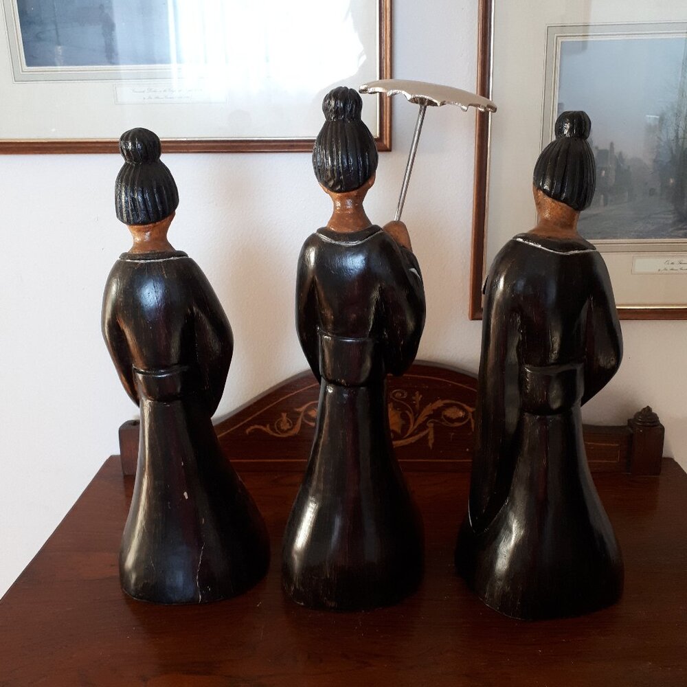 Lot of three large Japanese Geisha Figures - Made of Wood - Picture 2 of 10